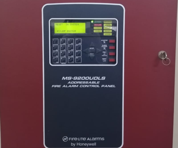 Imagen vertical de sistema de detección y extinción de incendio IMEC 5