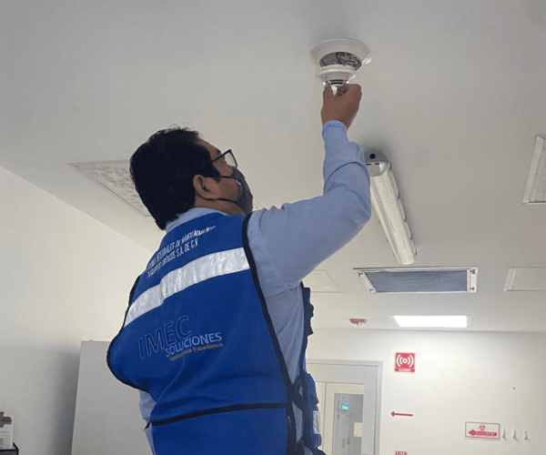 Imagen vertical de sistema de detección y extinción de incendio IMEC 1