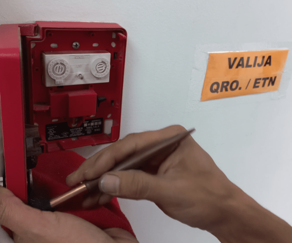 Imagen vertical de sistema de detección y extinción de incendio IMEC 3